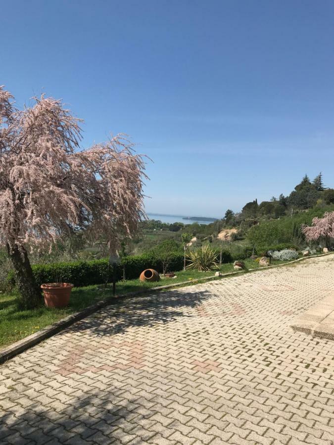 B&B Torre Del Lago Trasimeno Passignano sul Trasimeno Buitenkant foto