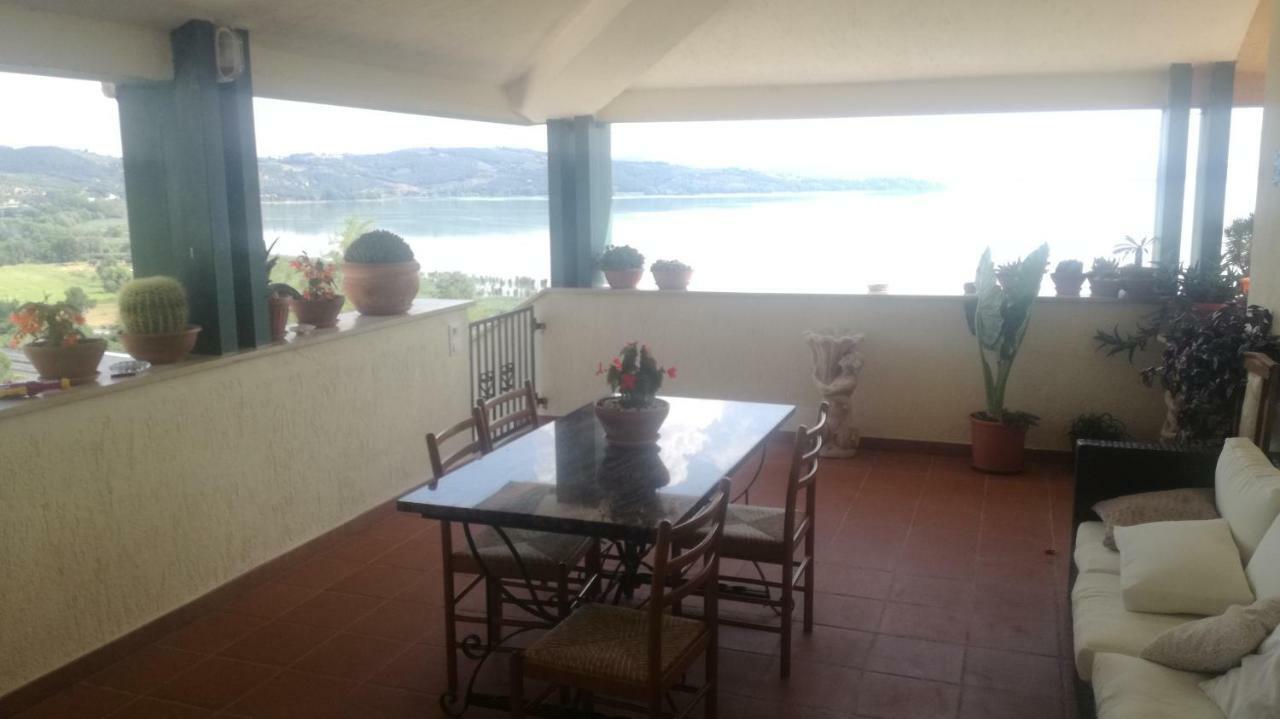 B&B Torre Del Lago Trasimeno Passignano sul Trasimeno Buitenkant foto
