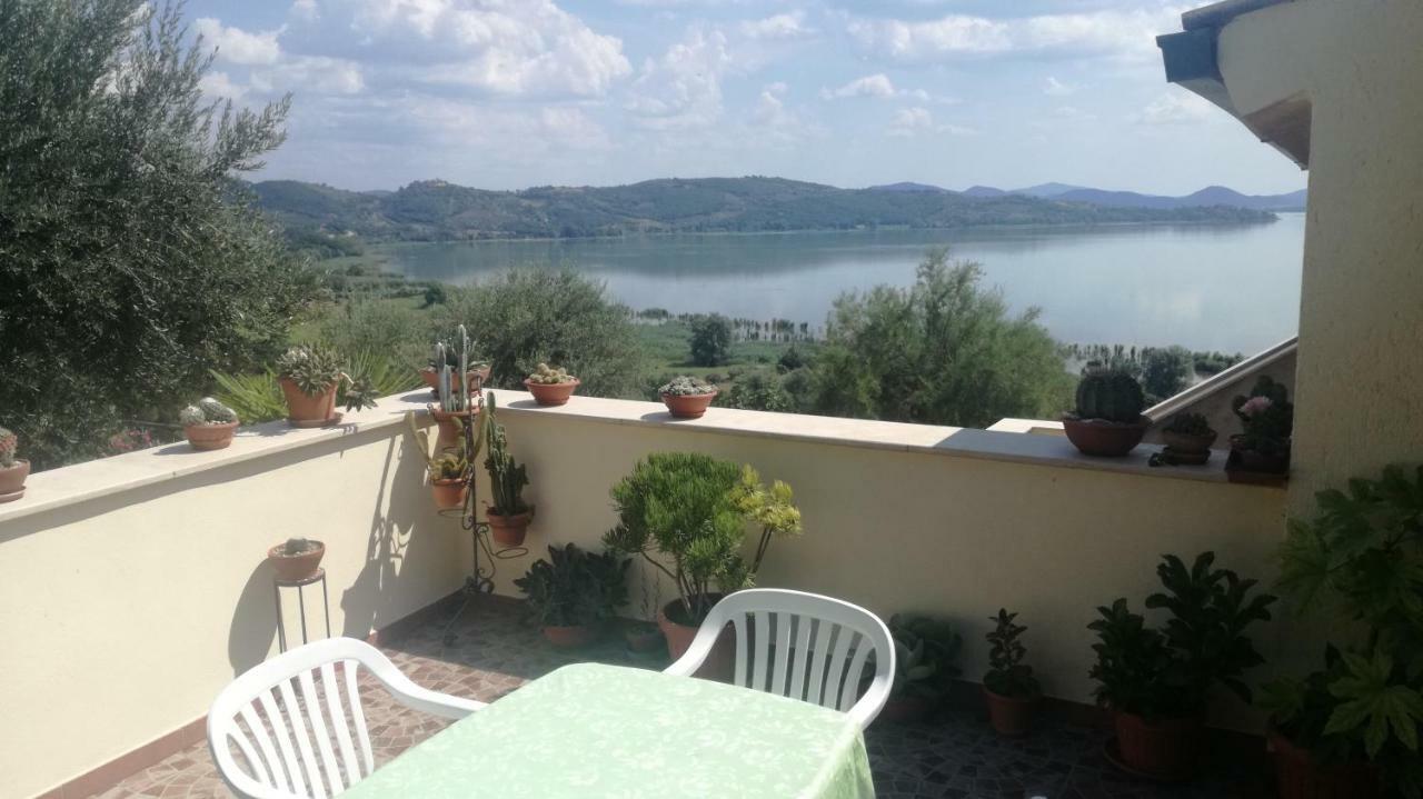 B&B Torre Del Lago Trasimeno Passignano sul Trasimeno Buitenkant foto