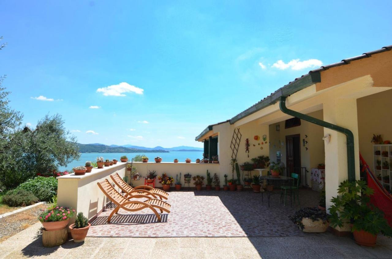B&B Torre Del Lago Trasimeno Passignano sul Trasimeno Buitenkant foto